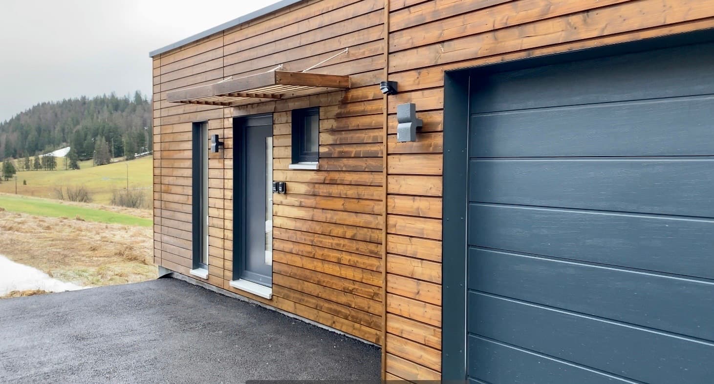 Location de vacances avec garage couvert et accès direct à la station des Rousses.