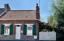 La maison d'Annie, paisible au bord de l'eau