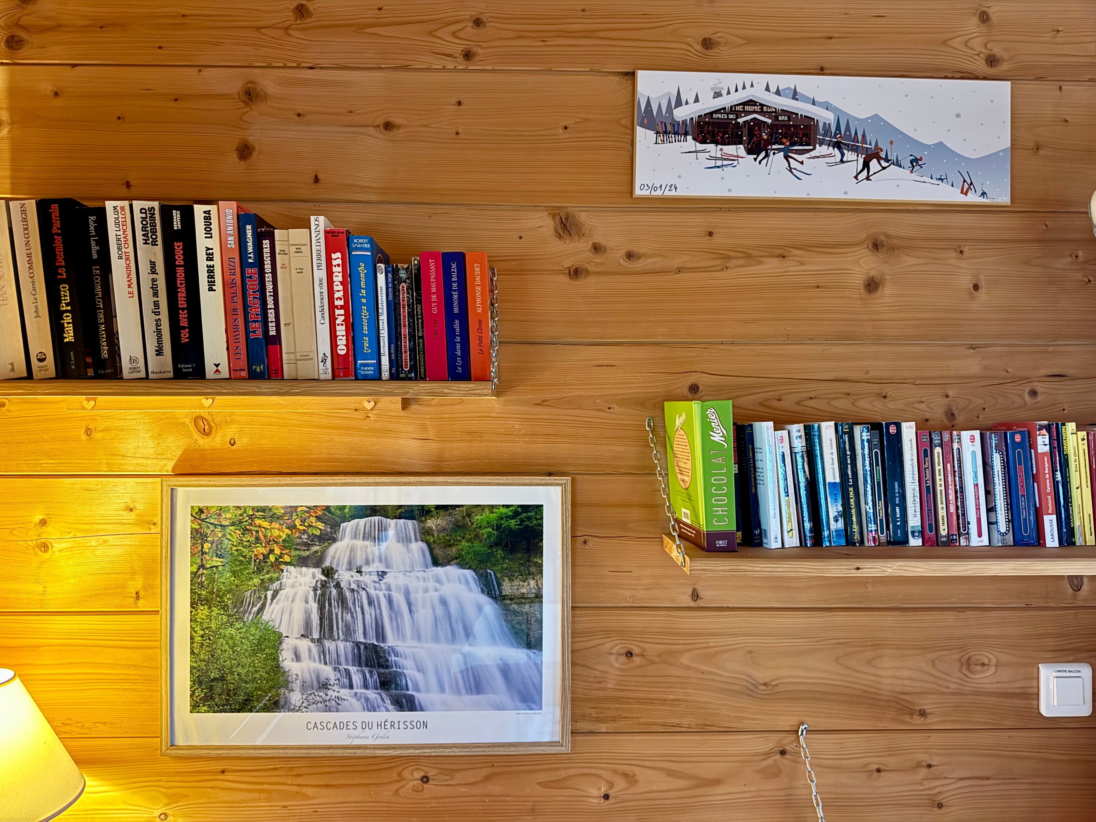 Profitez de la bibliothèque de votre logement aux Rousses.