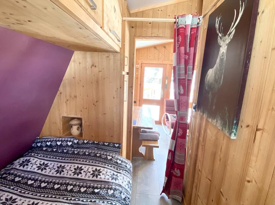 Chambre 2, 1 lit double 140cm.