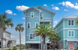 “A Sight to Sea”. Beach-front home w/private pool