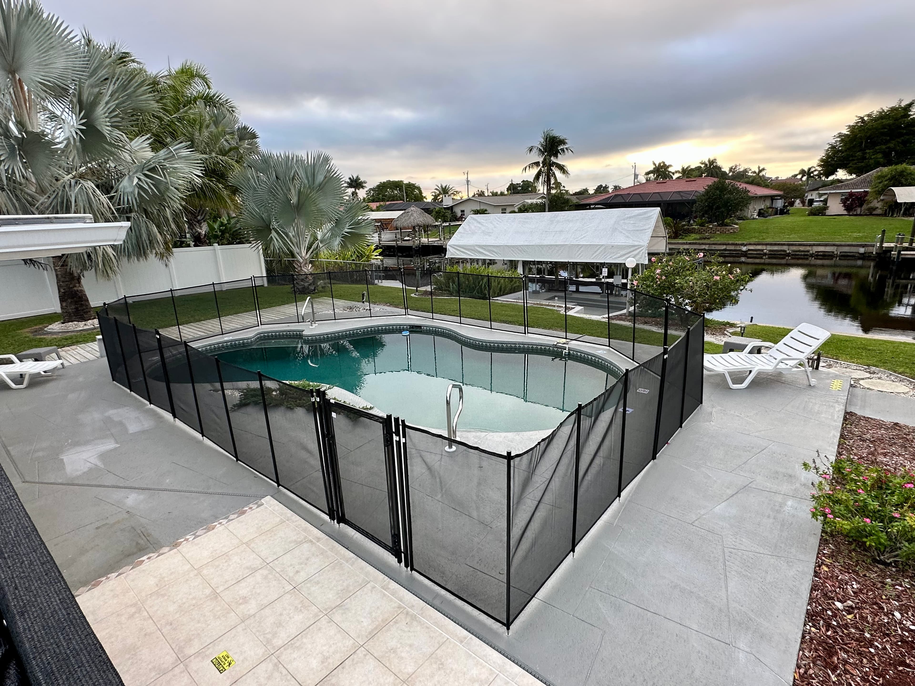 Pool safety gate for younger families 