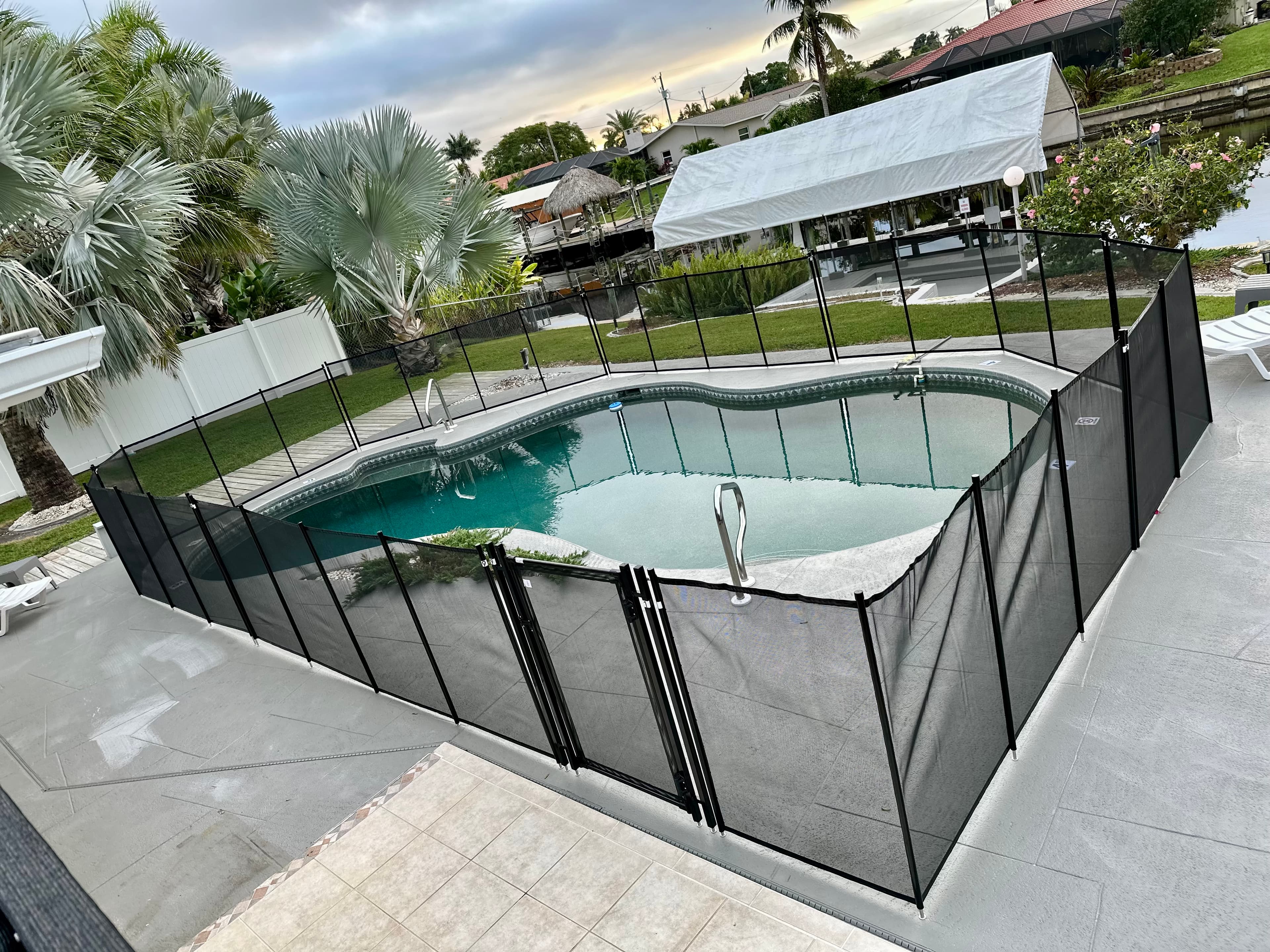 Pool saftey Fence