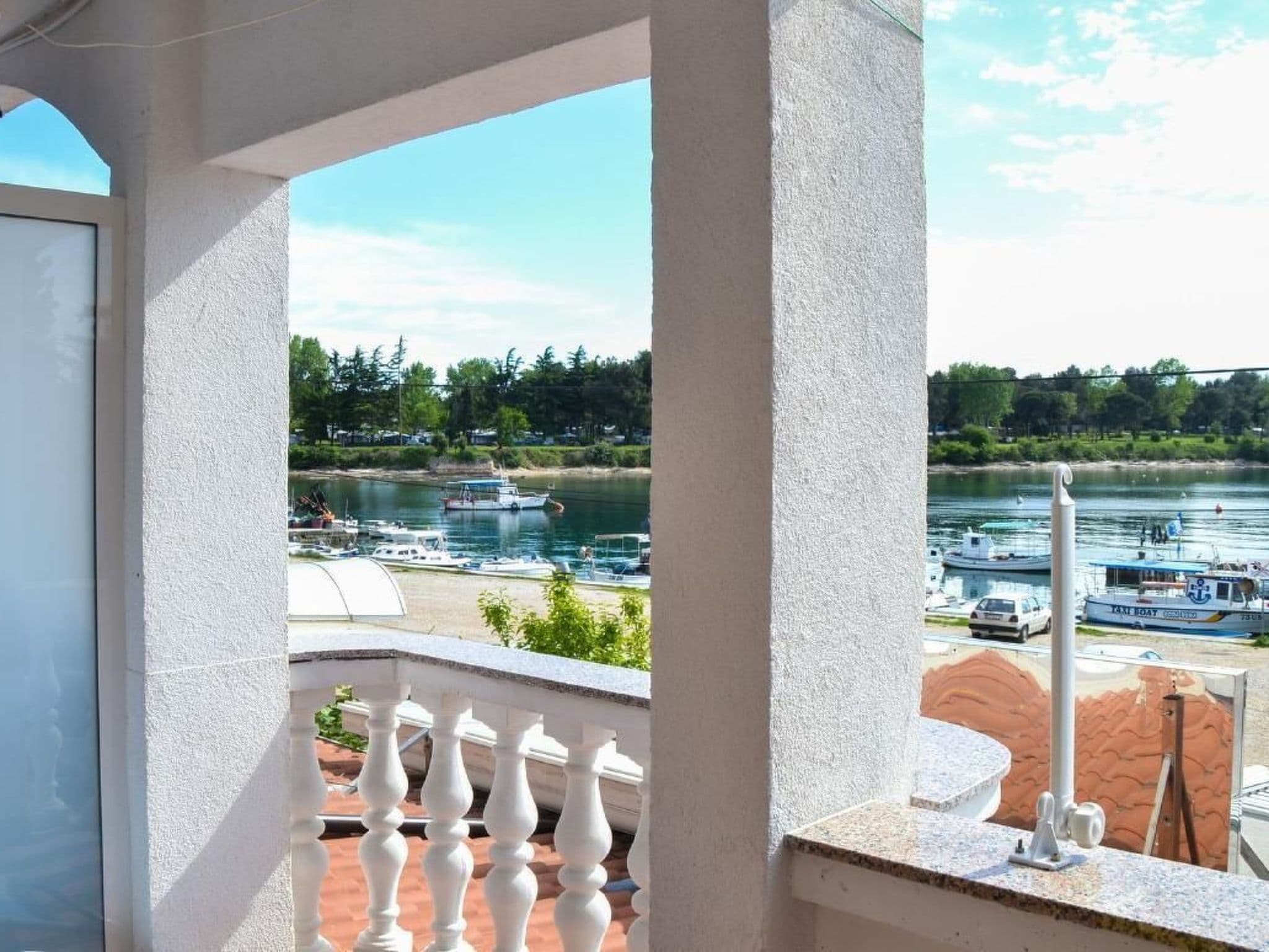 Gallery Image 29