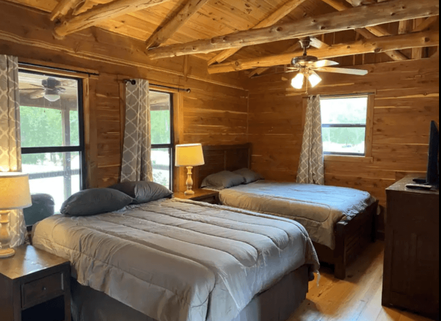 Two queen sized beds!