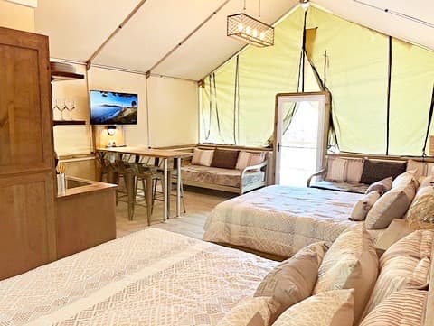 Beautiful Cabin on Cibolo Creek