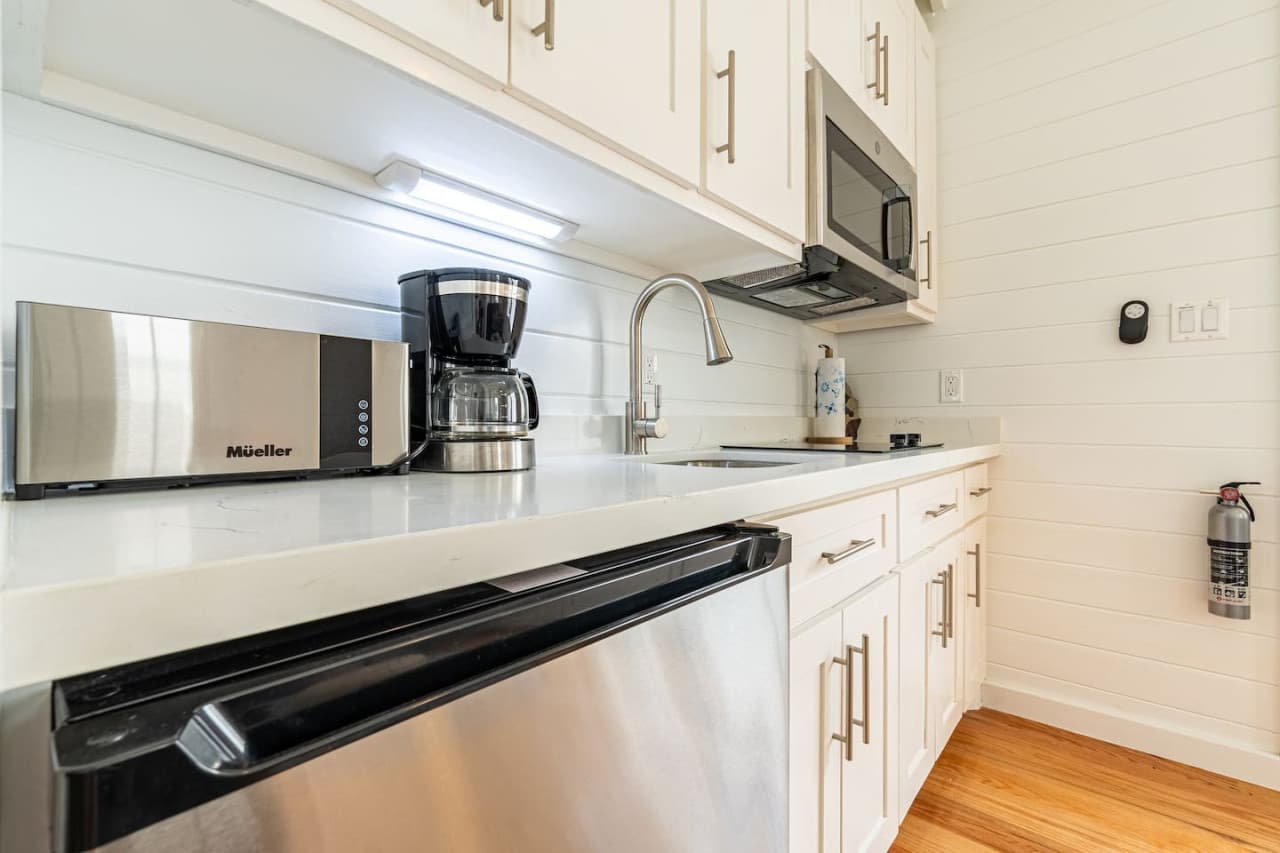 Casita kitchenette