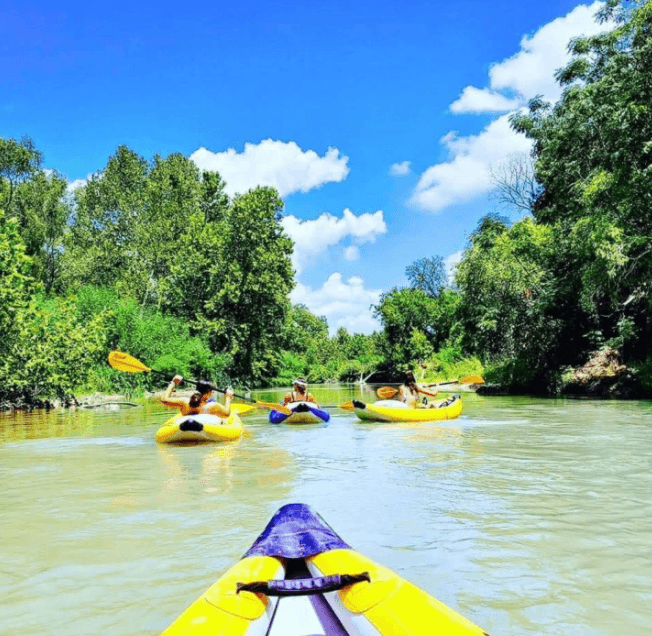 The San Marcos River is perfect for beginner kayakers!