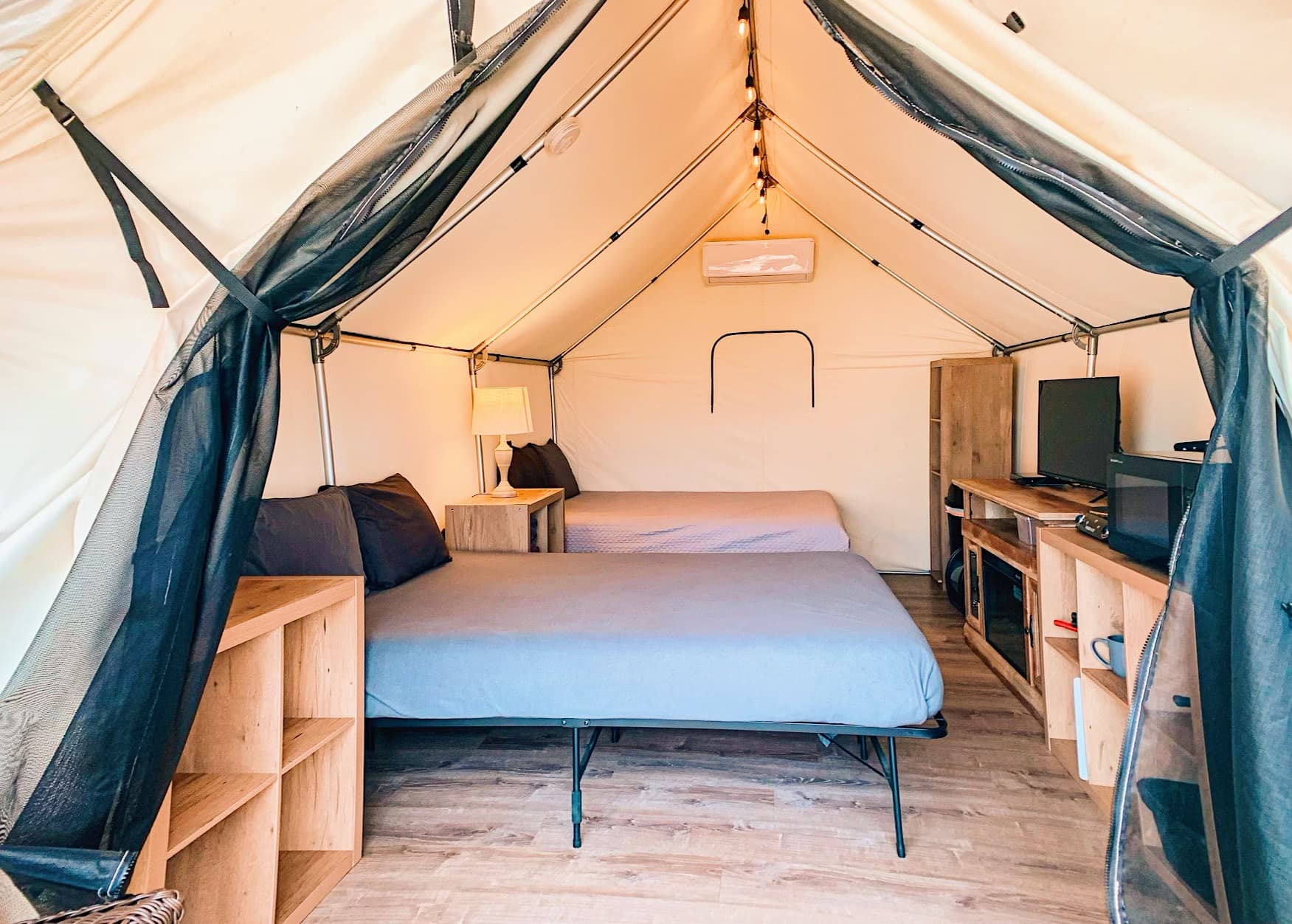 Sleeps 4 comfortably