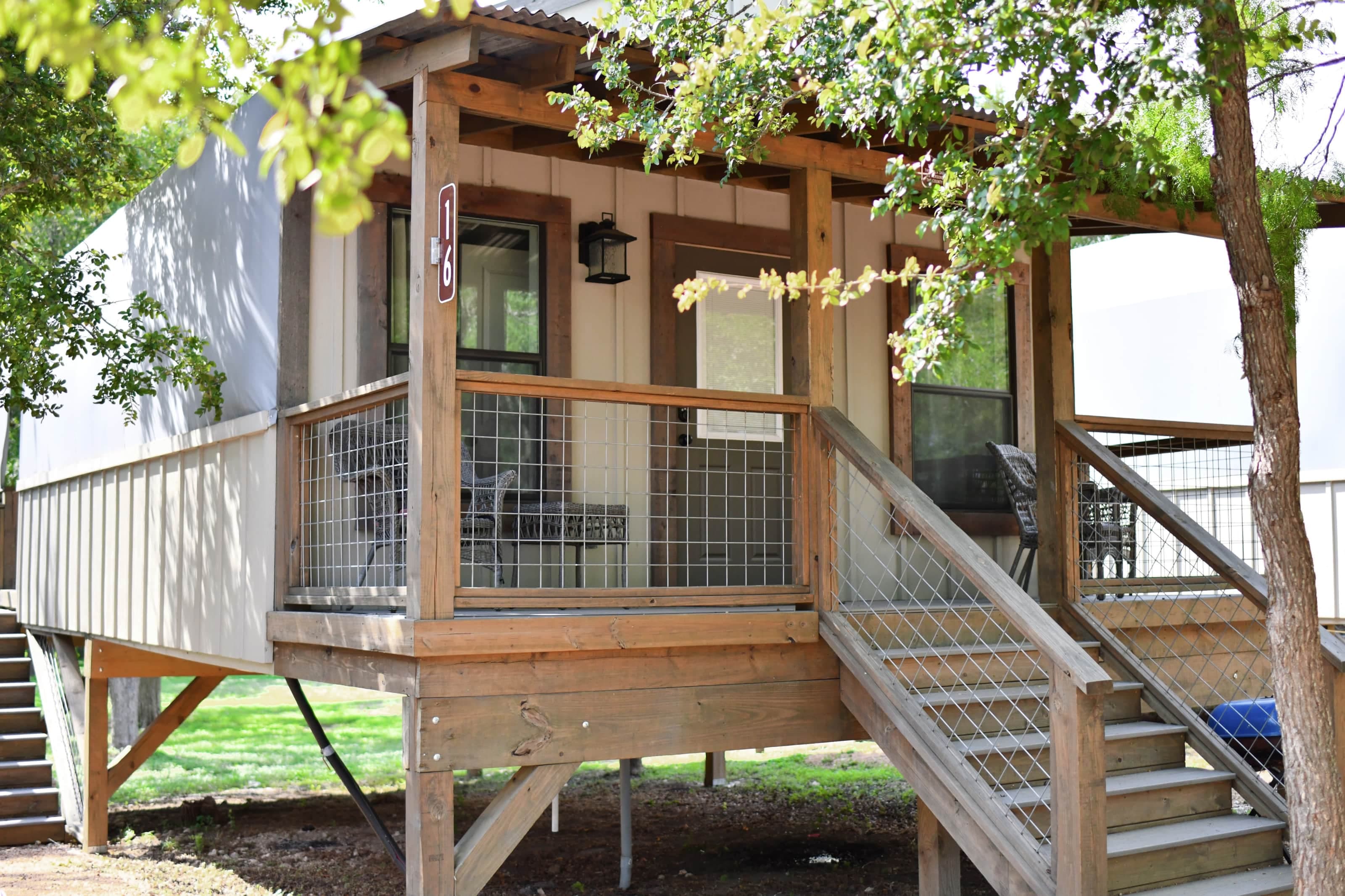 Son's Geronimo Cabins near New Braunfels