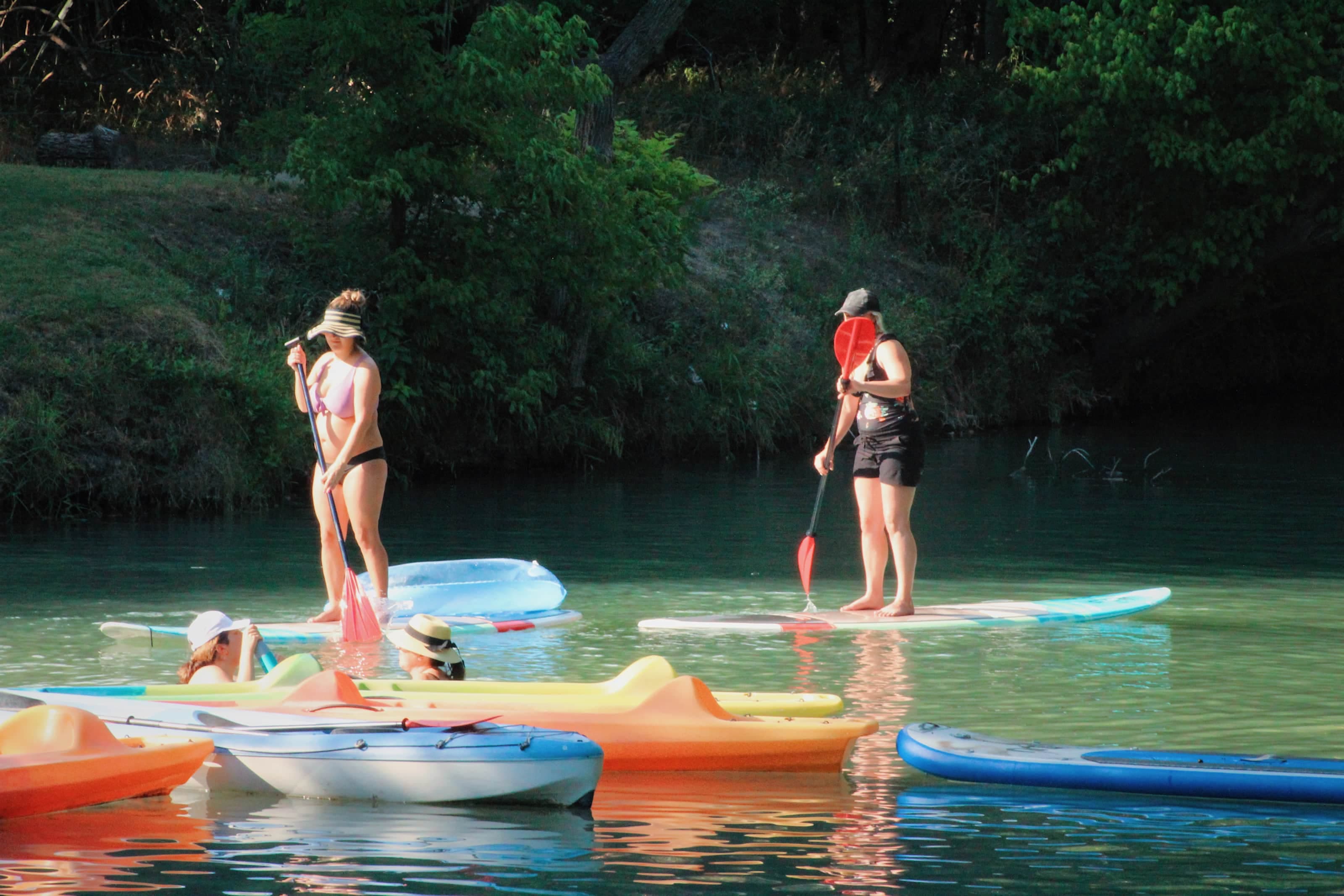 Free kayaking and paddleabording during stay
