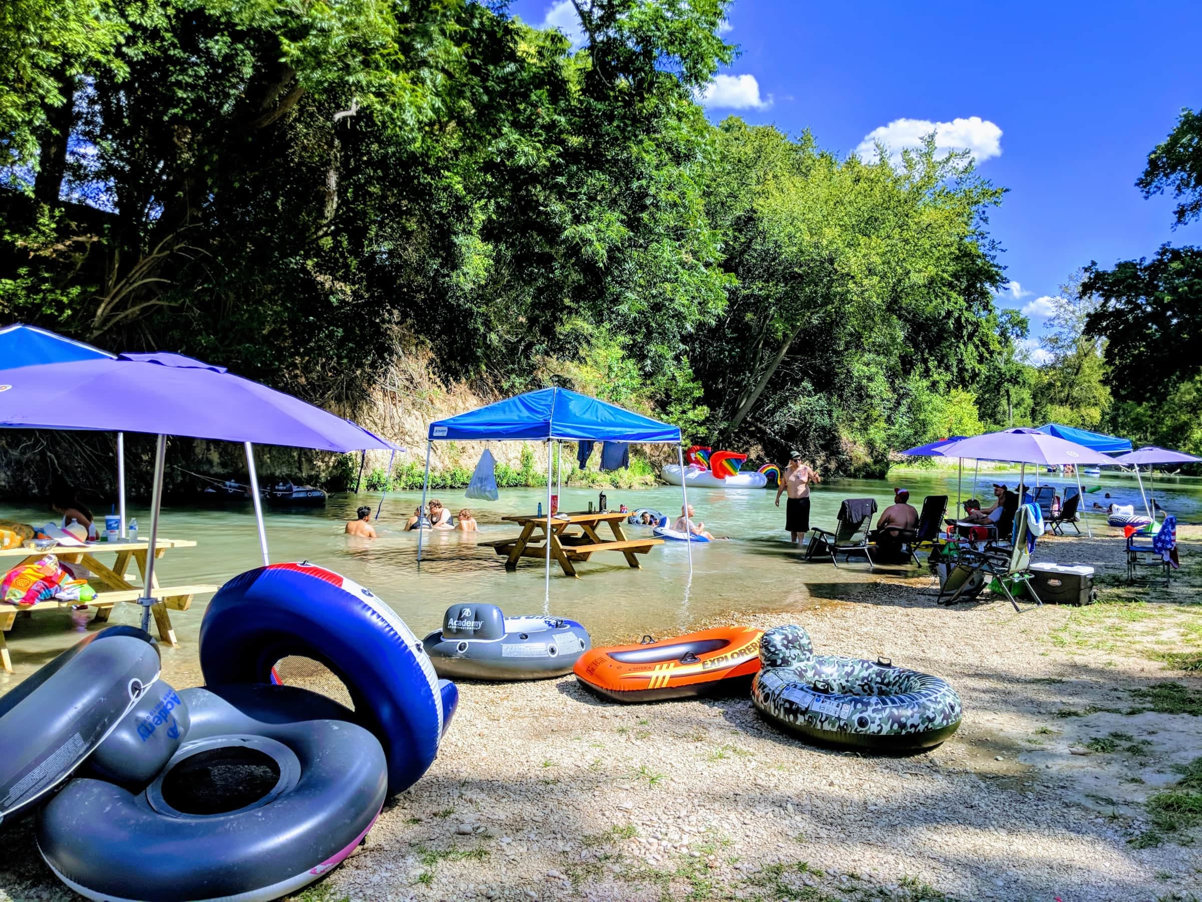 Enjoy a picnic in the river