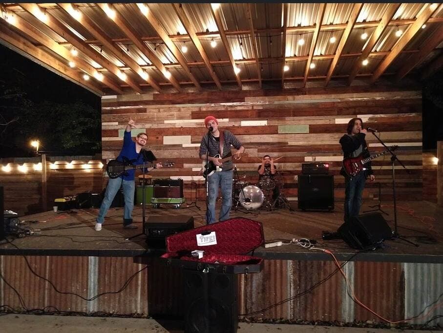 Concert at Old Main Icehouse!