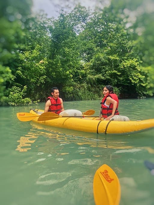 Kayaking the San Marcos River is so much fun!
