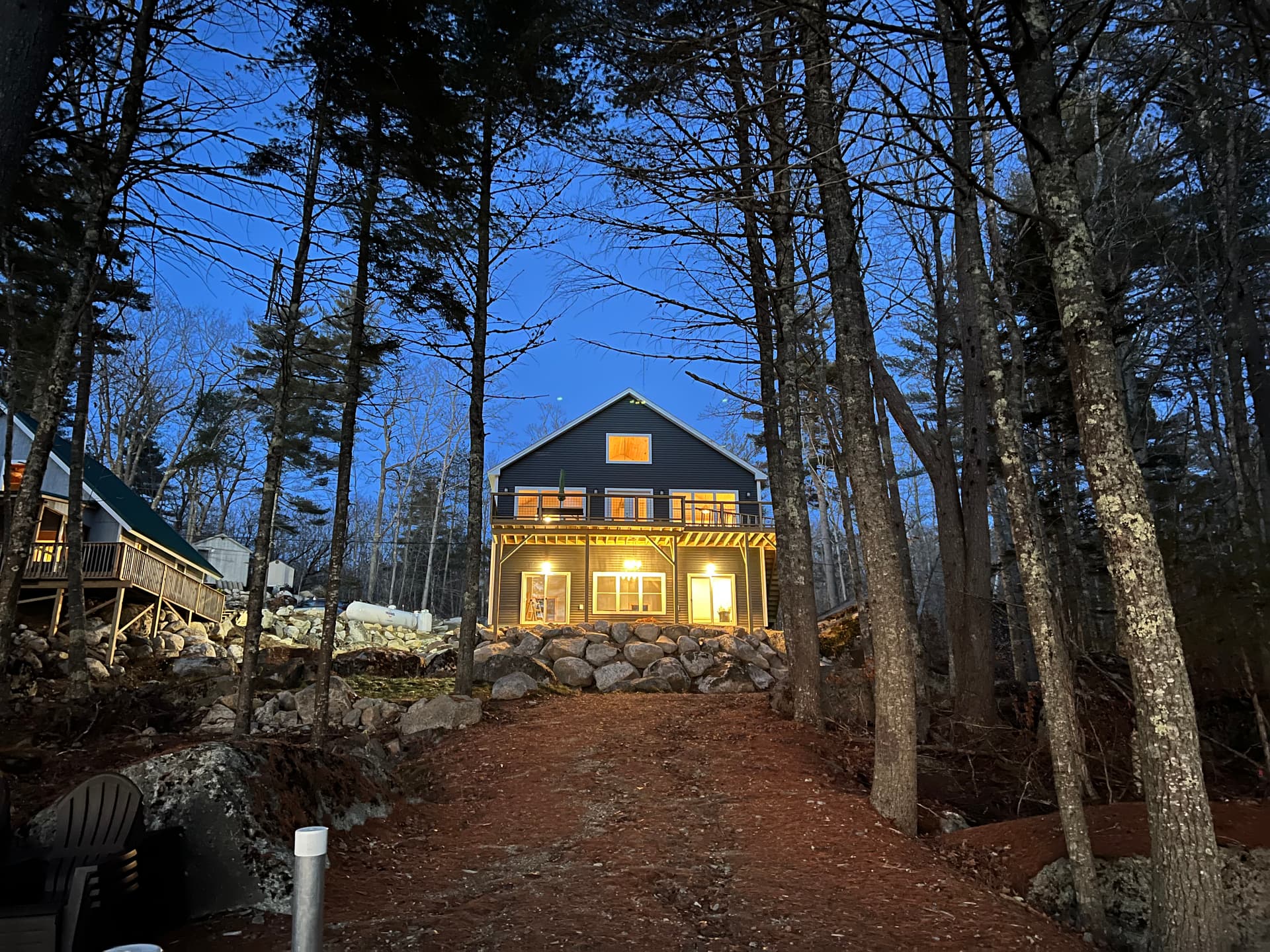 Toddy Haven: a lakefront condo near Acadia