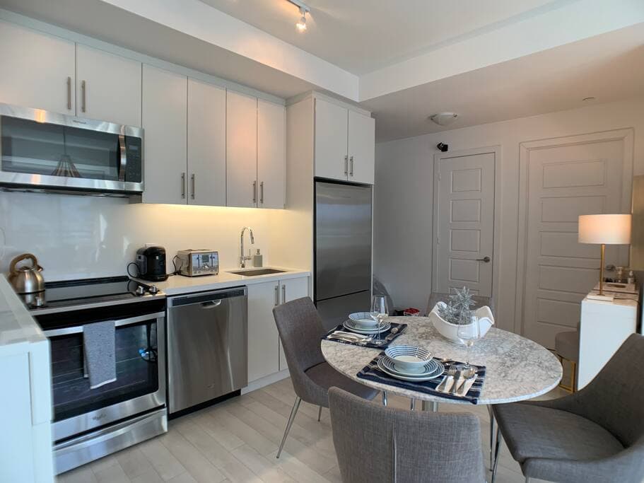 Enjoy a all your meals in this fully  functional kitchen