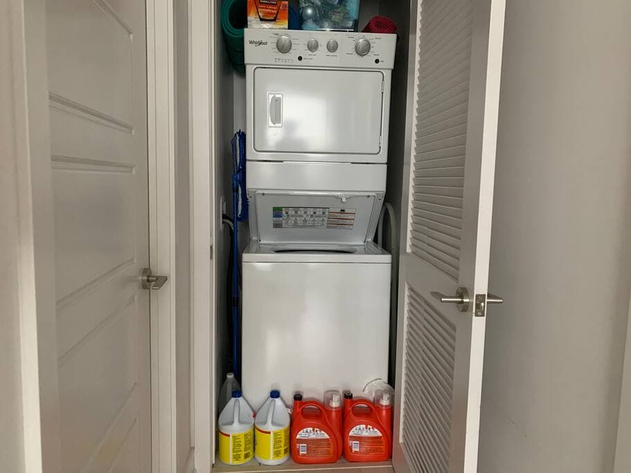 Full washer and dryer 