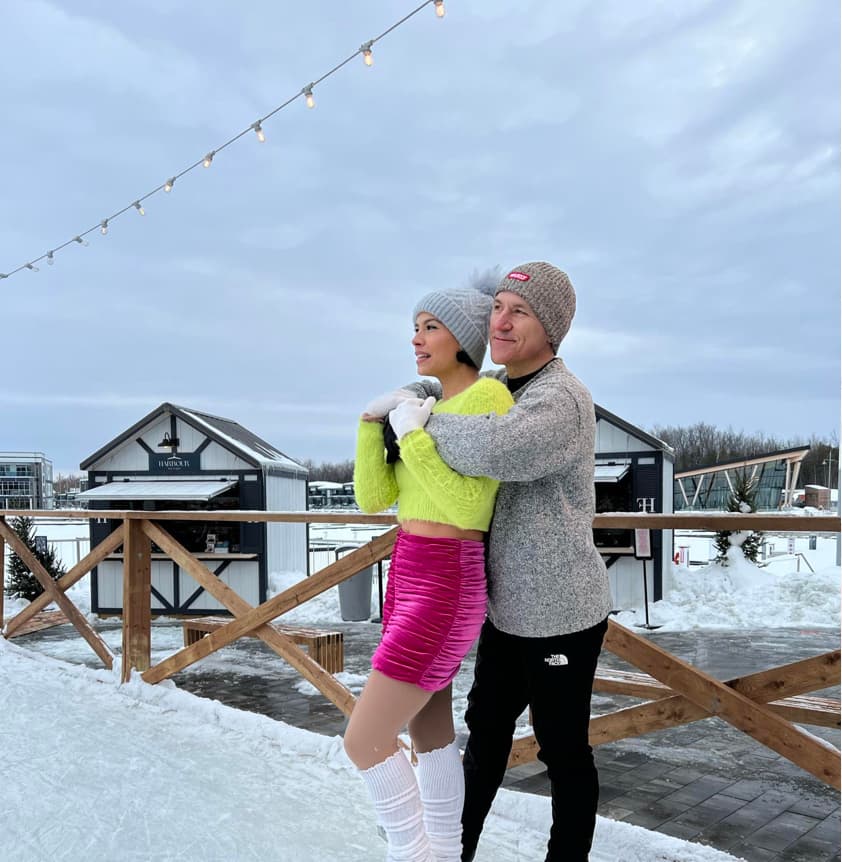 Hold your partners hand and enjoy a skating experience