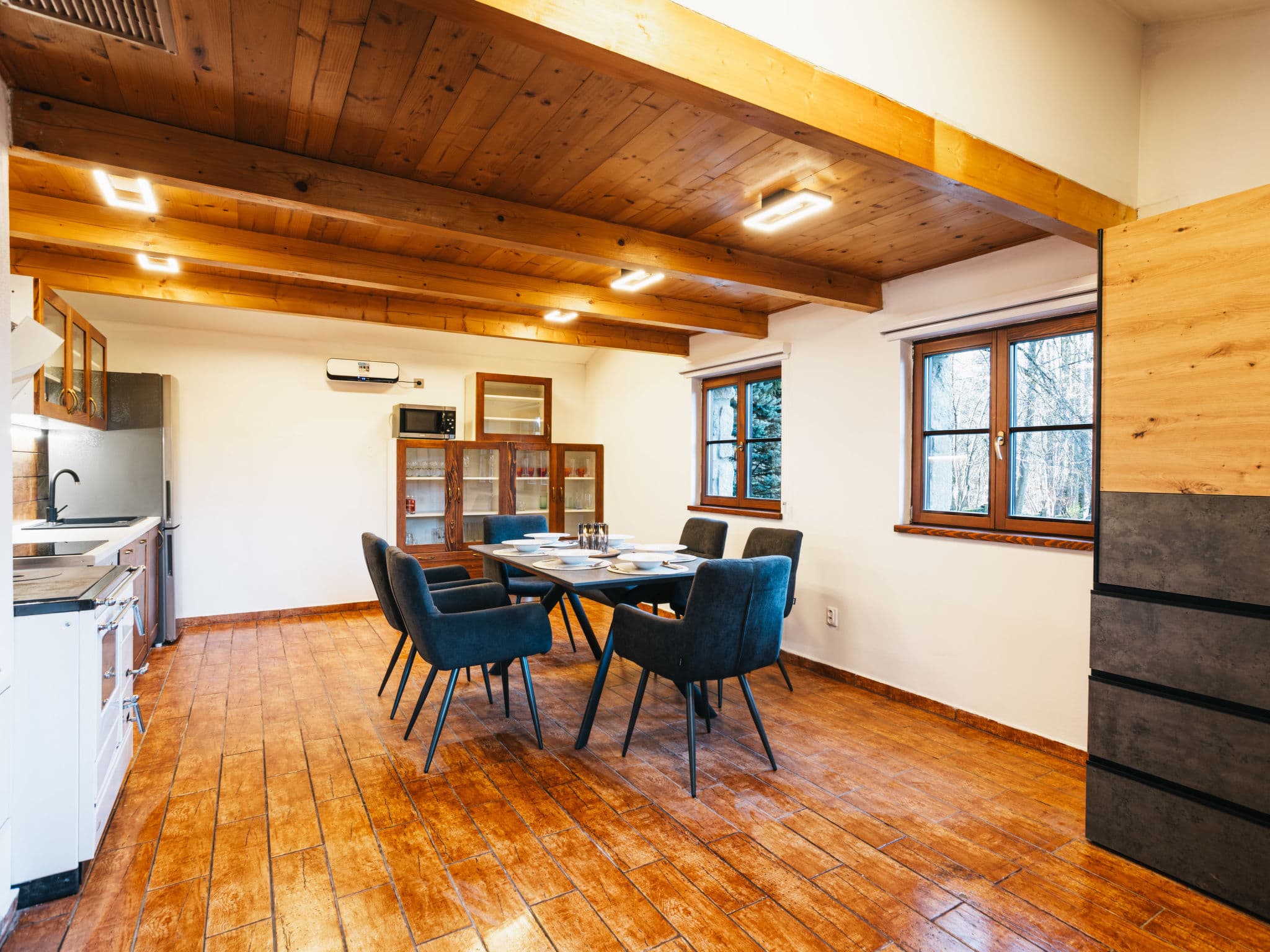 Kitchen / Dining Room