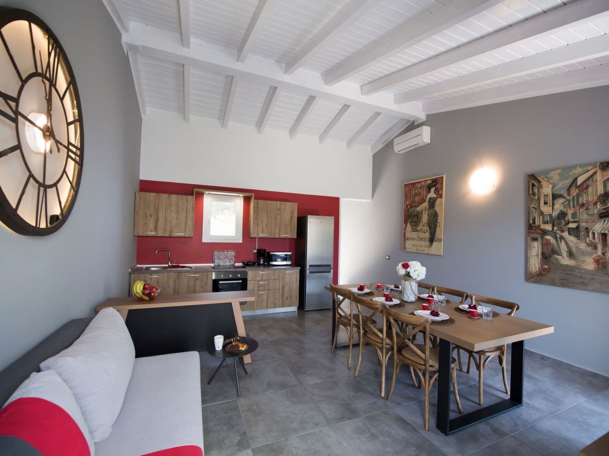 Kitchen / Dining Room
