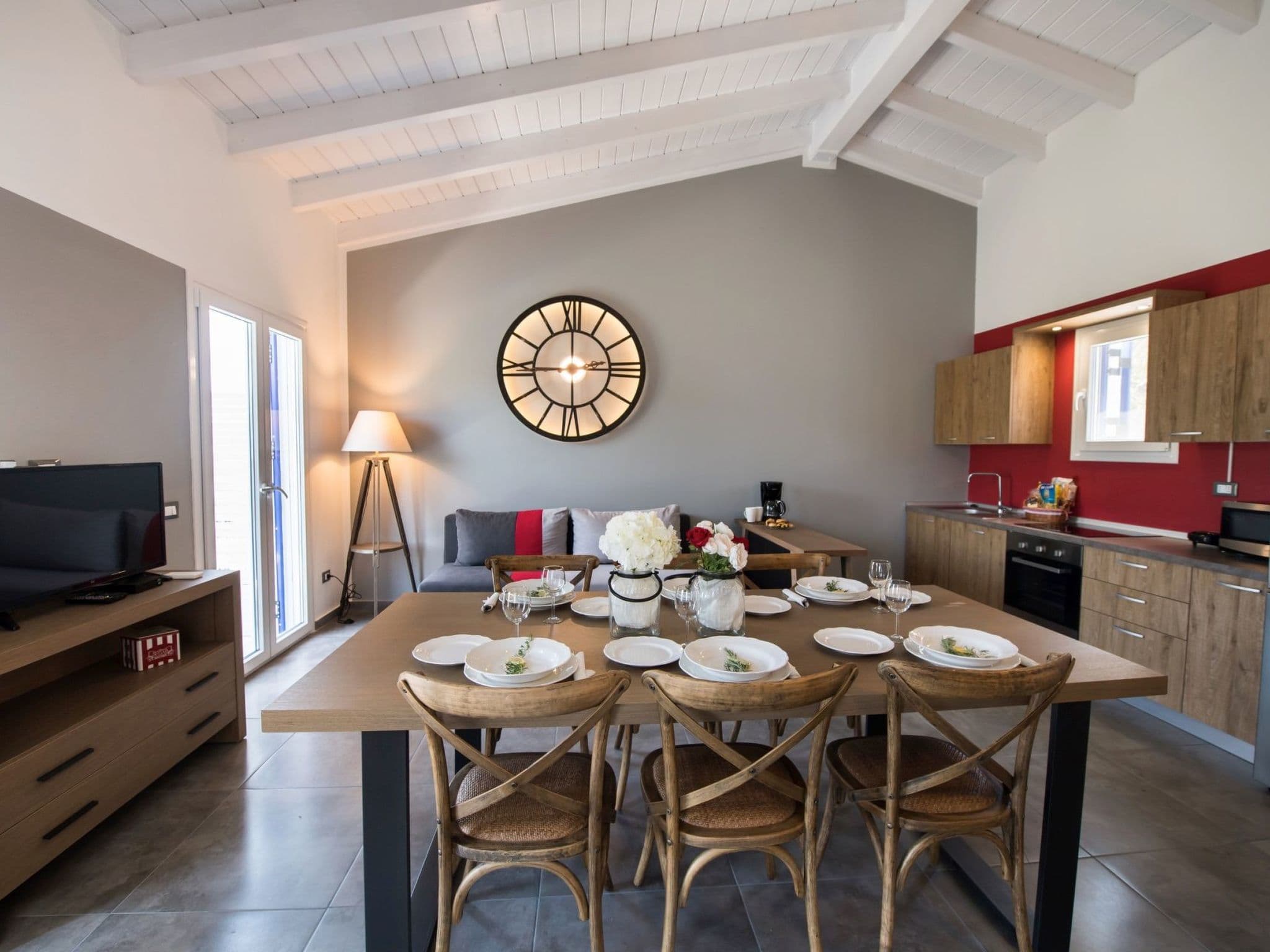 Kitchen / Dining Room