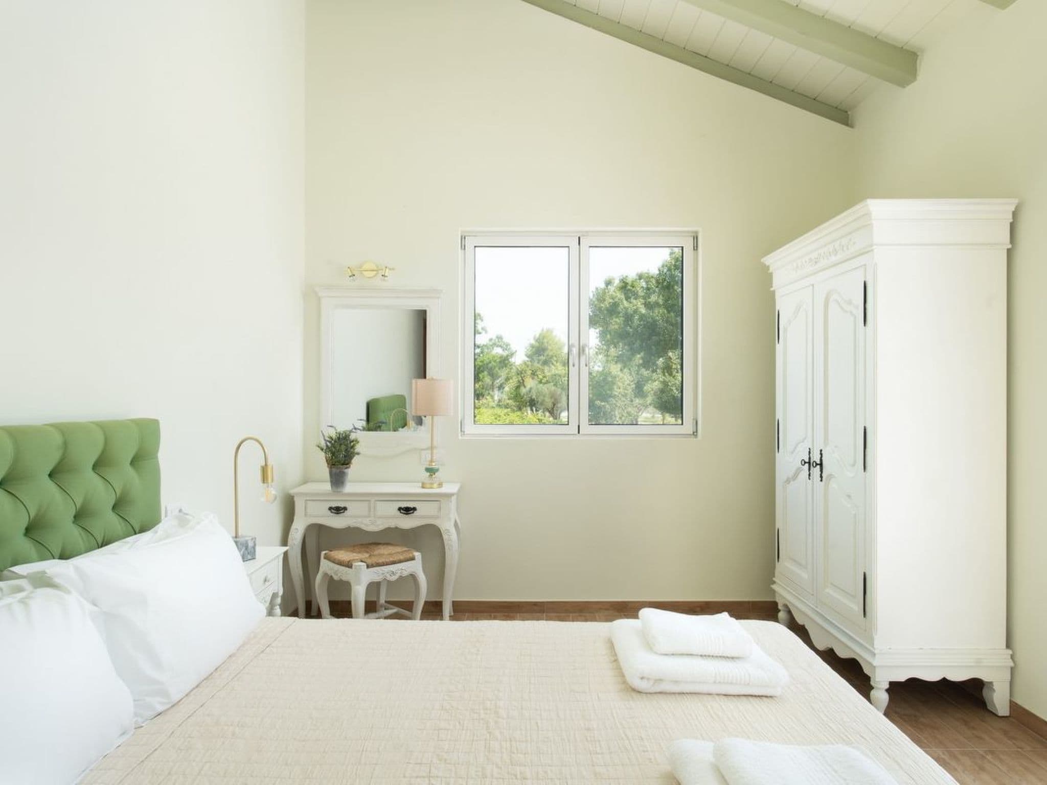 Gallery Image 13