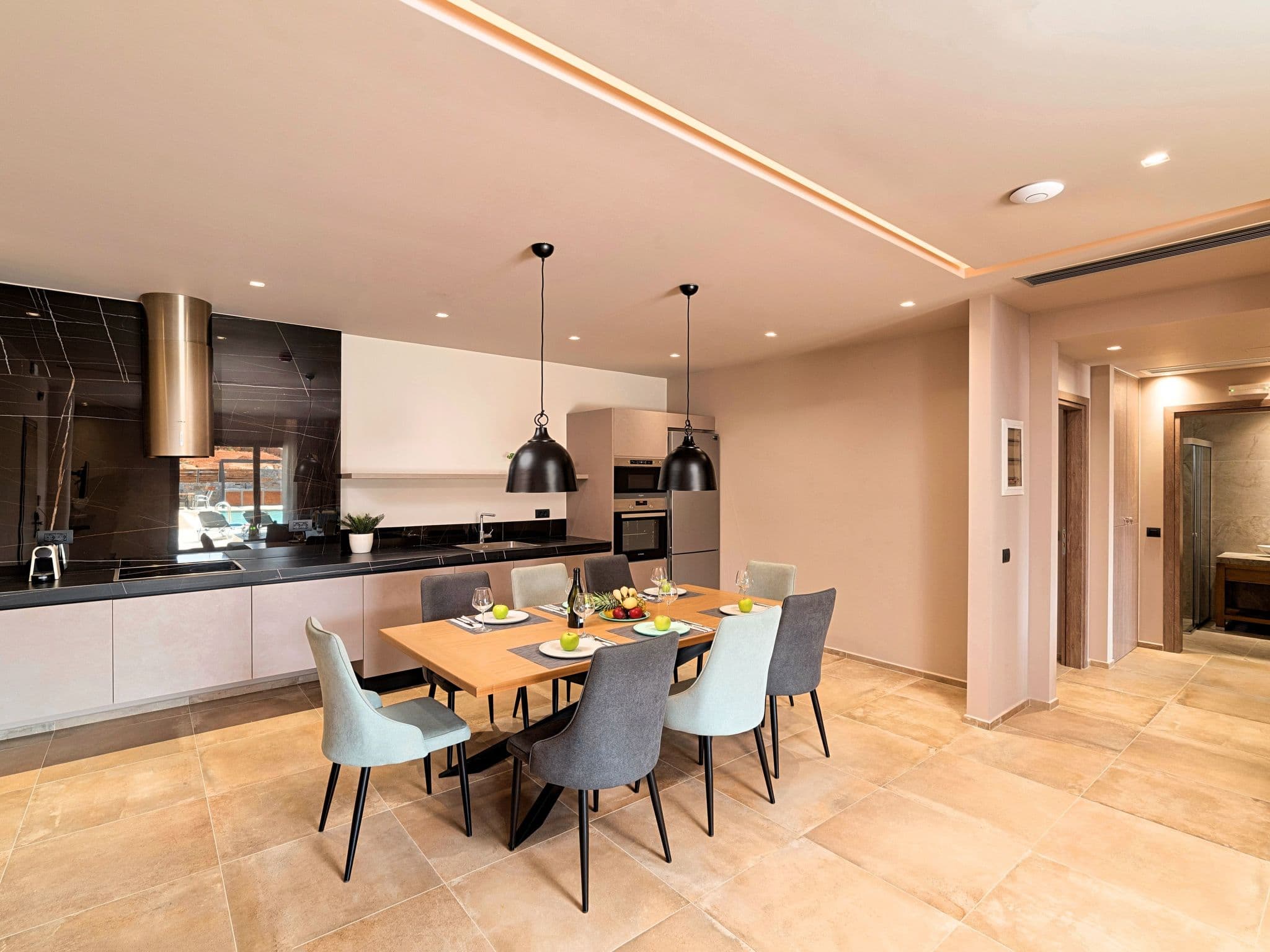 Kitchen / Dining Room