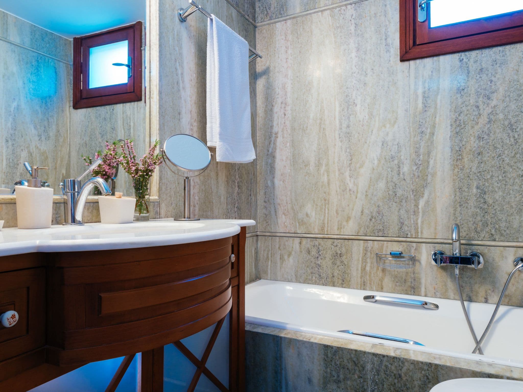 Bathroom / Wellness