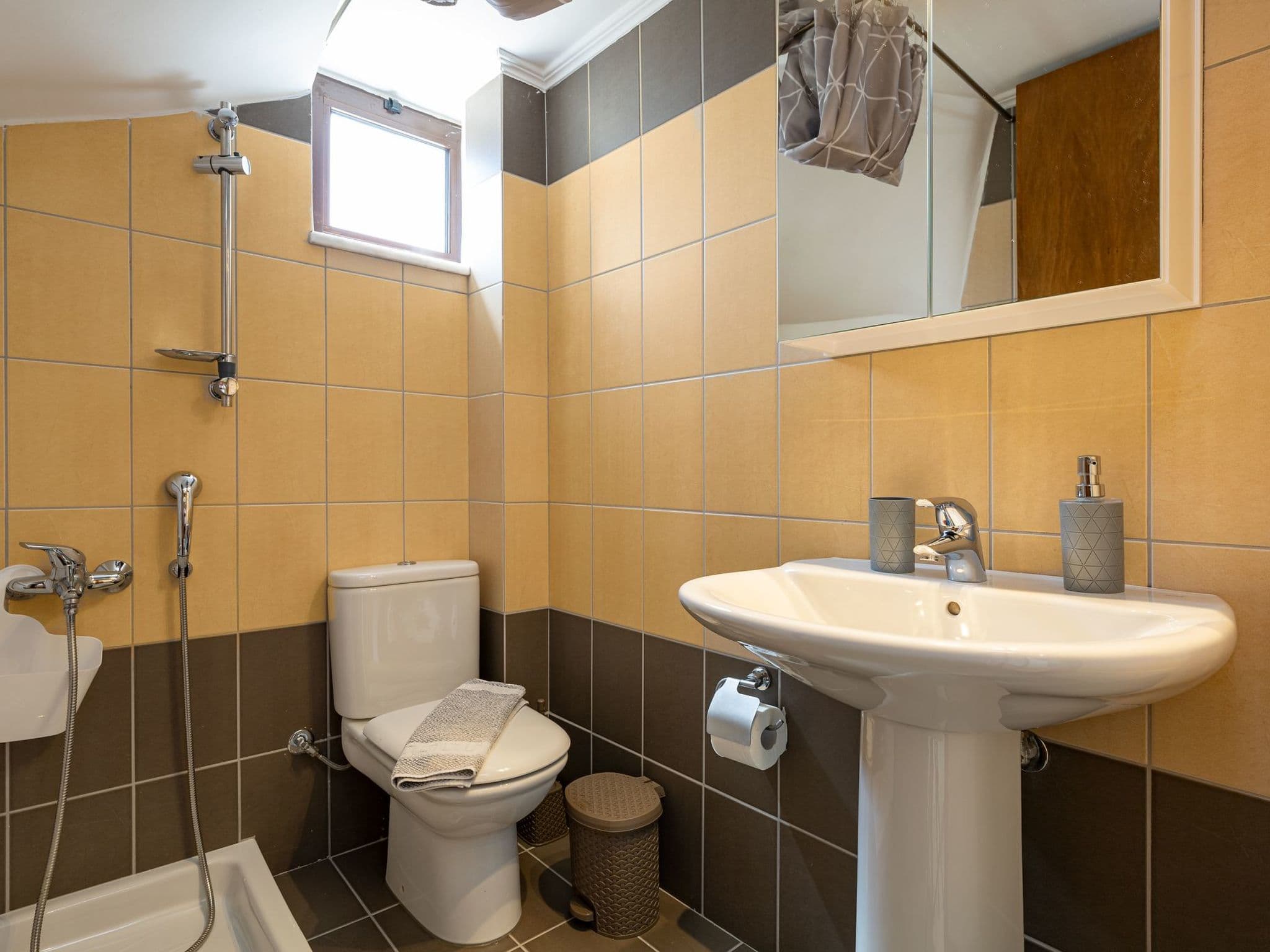Gallery Image 12