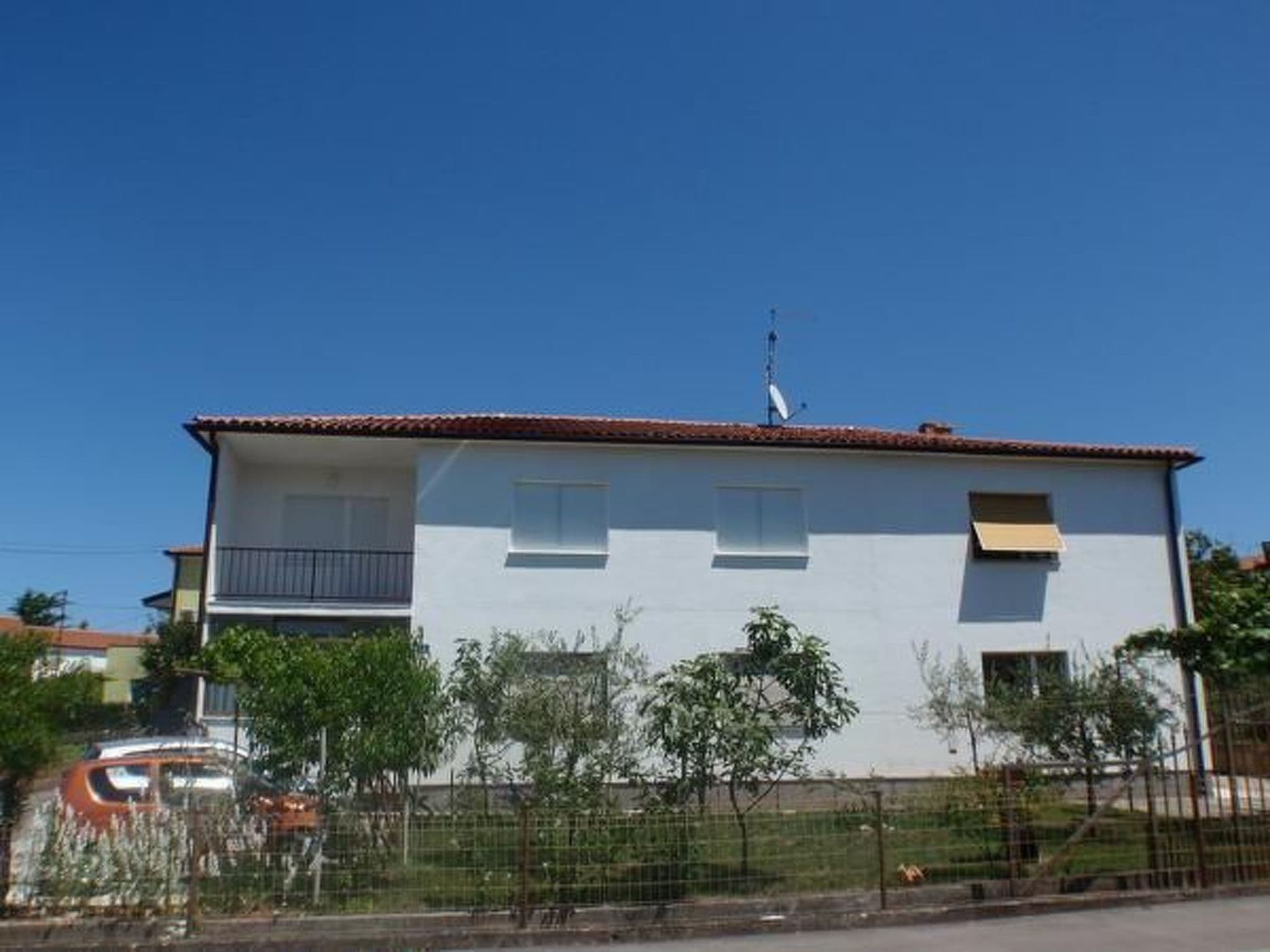 Gallery Image 15