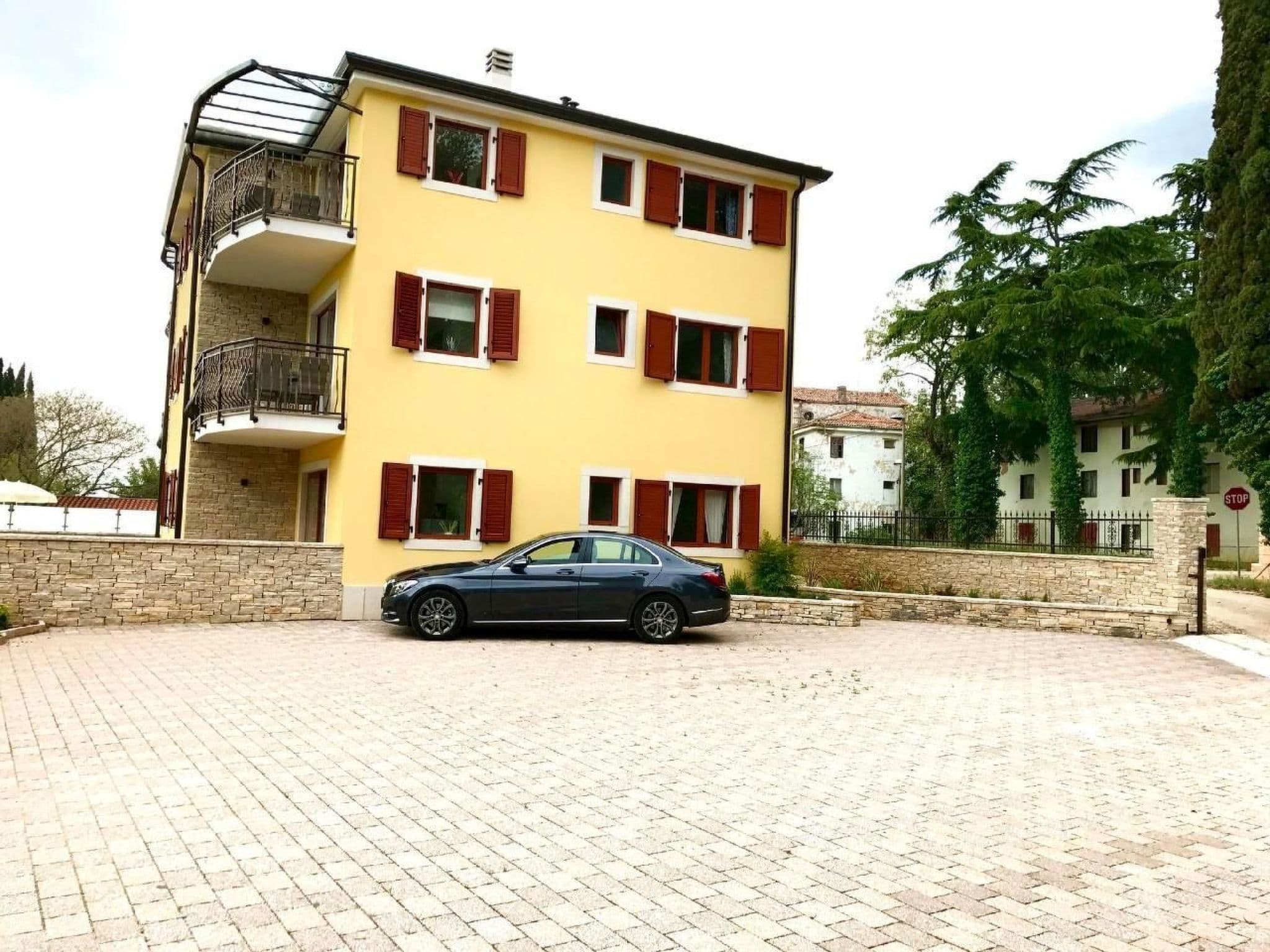Gallery Image 23