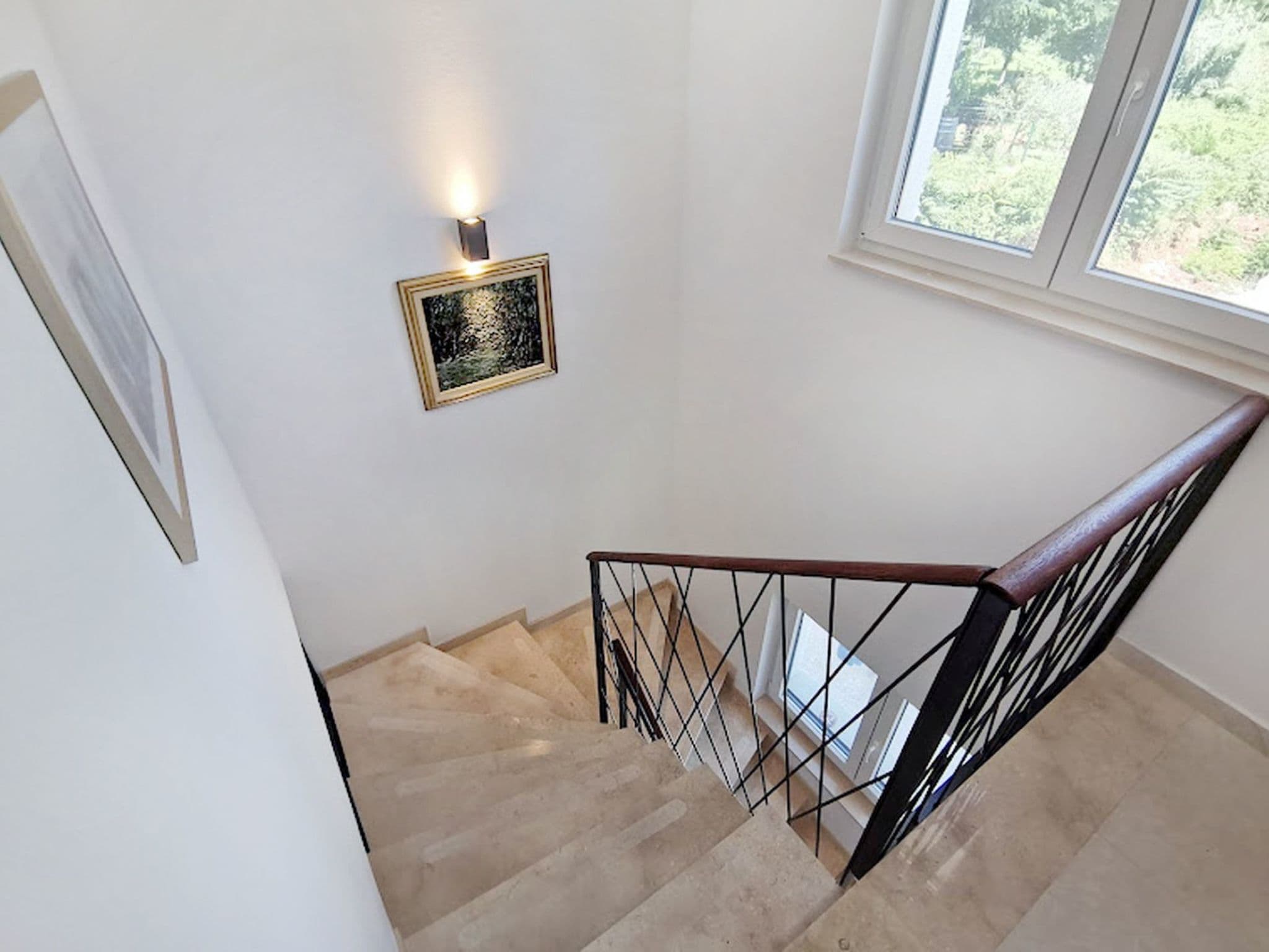 Gallery Image 21