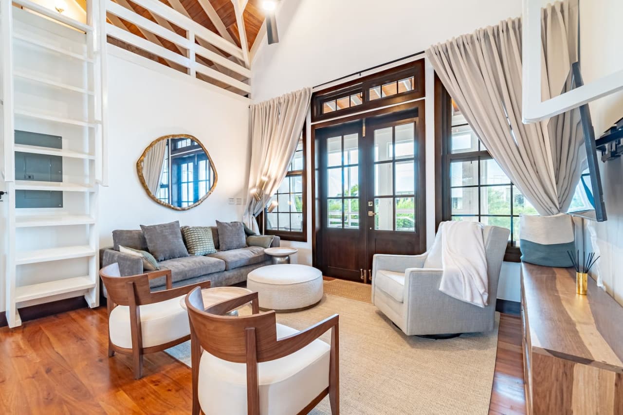 Livengood Properties BZ + The Pool Club @ Mahogany Bay