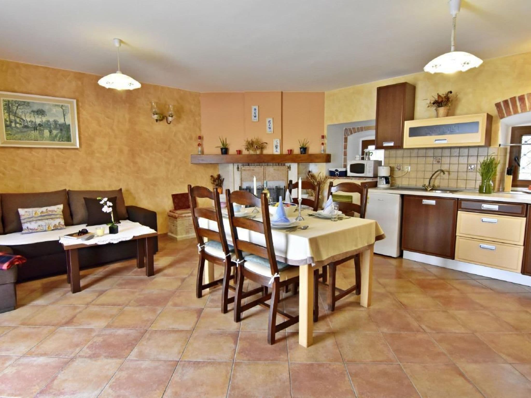 Kitchen / Dining Room