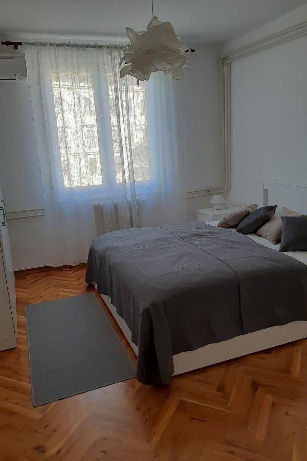 Gallery Image 16
