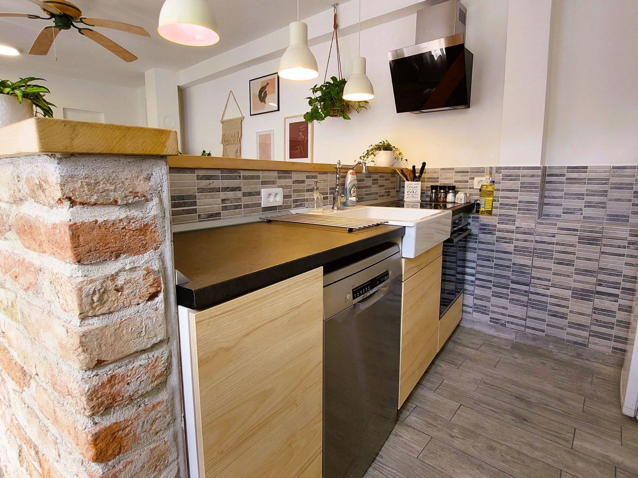 Kitchen / Dining Room
