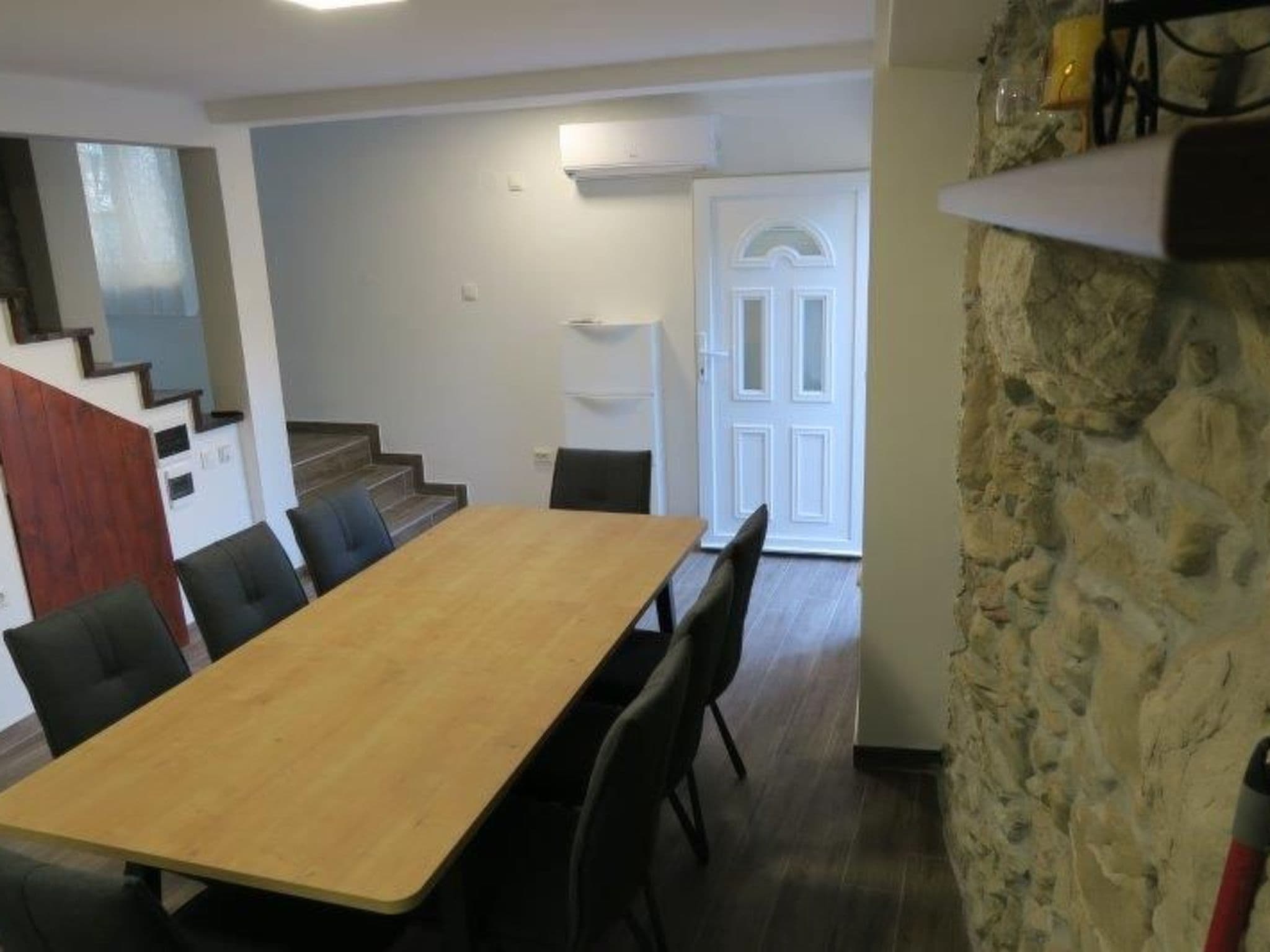 Gallery Image 15