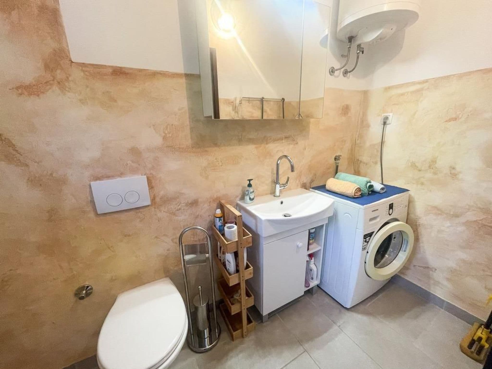 Bathroom / Wellness