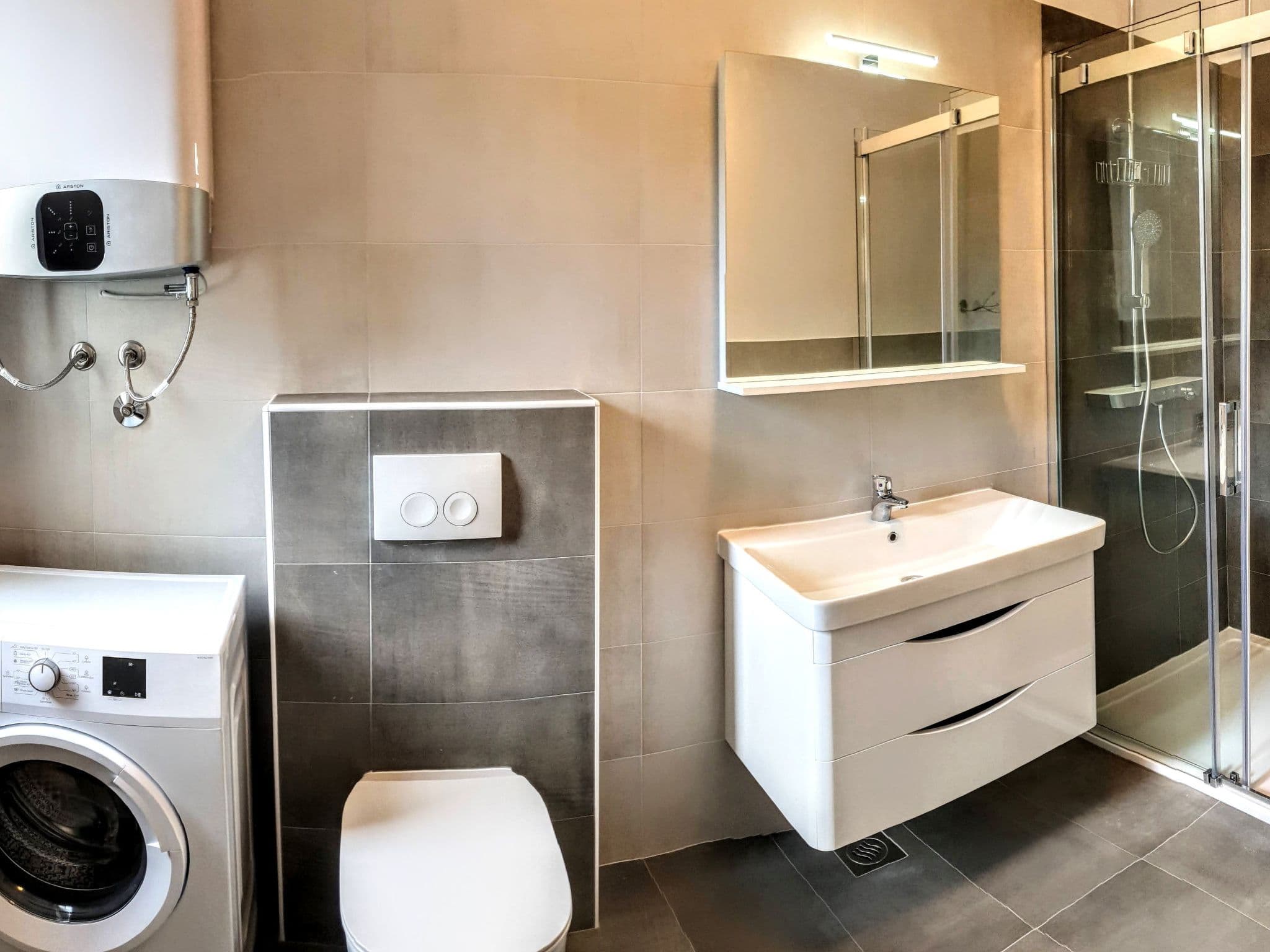 Bathroom / Wellness