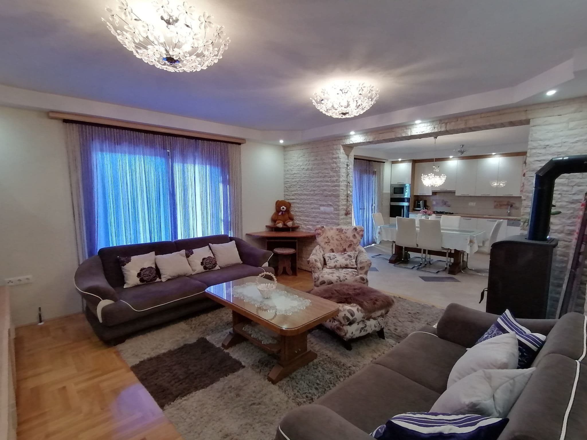 Gallery Image 13