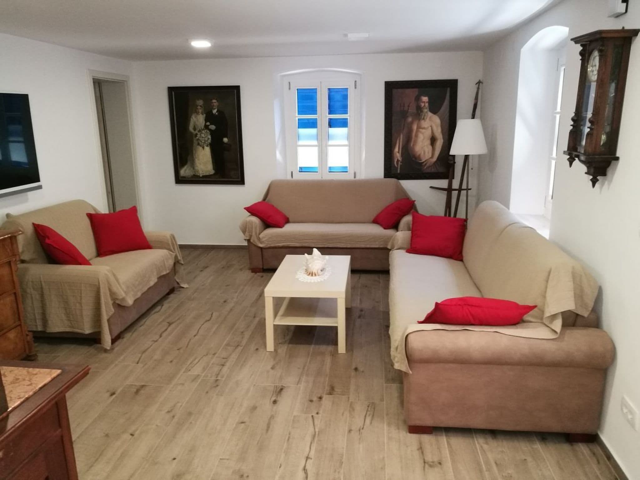 Gallery Image 9