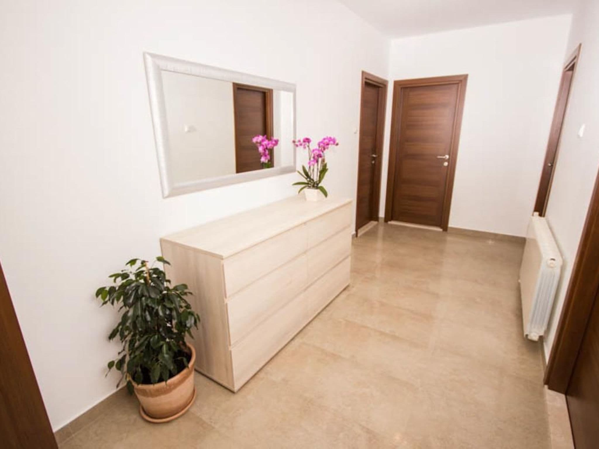 Gallery Image 21