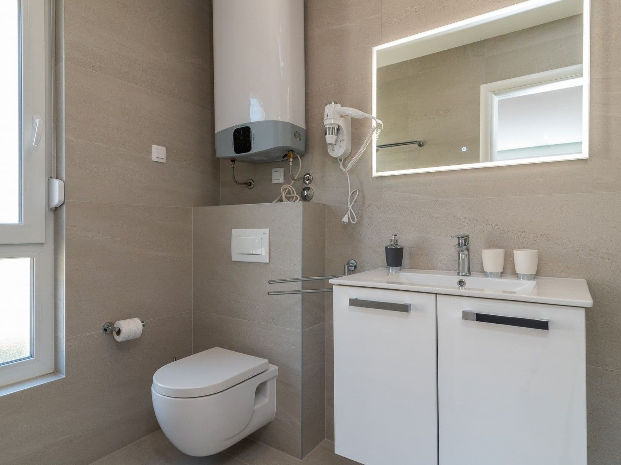 Bathroom / Wellness