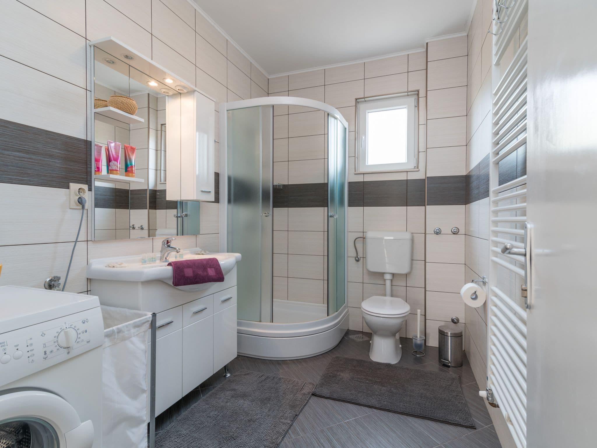 Bathroom / Wellness