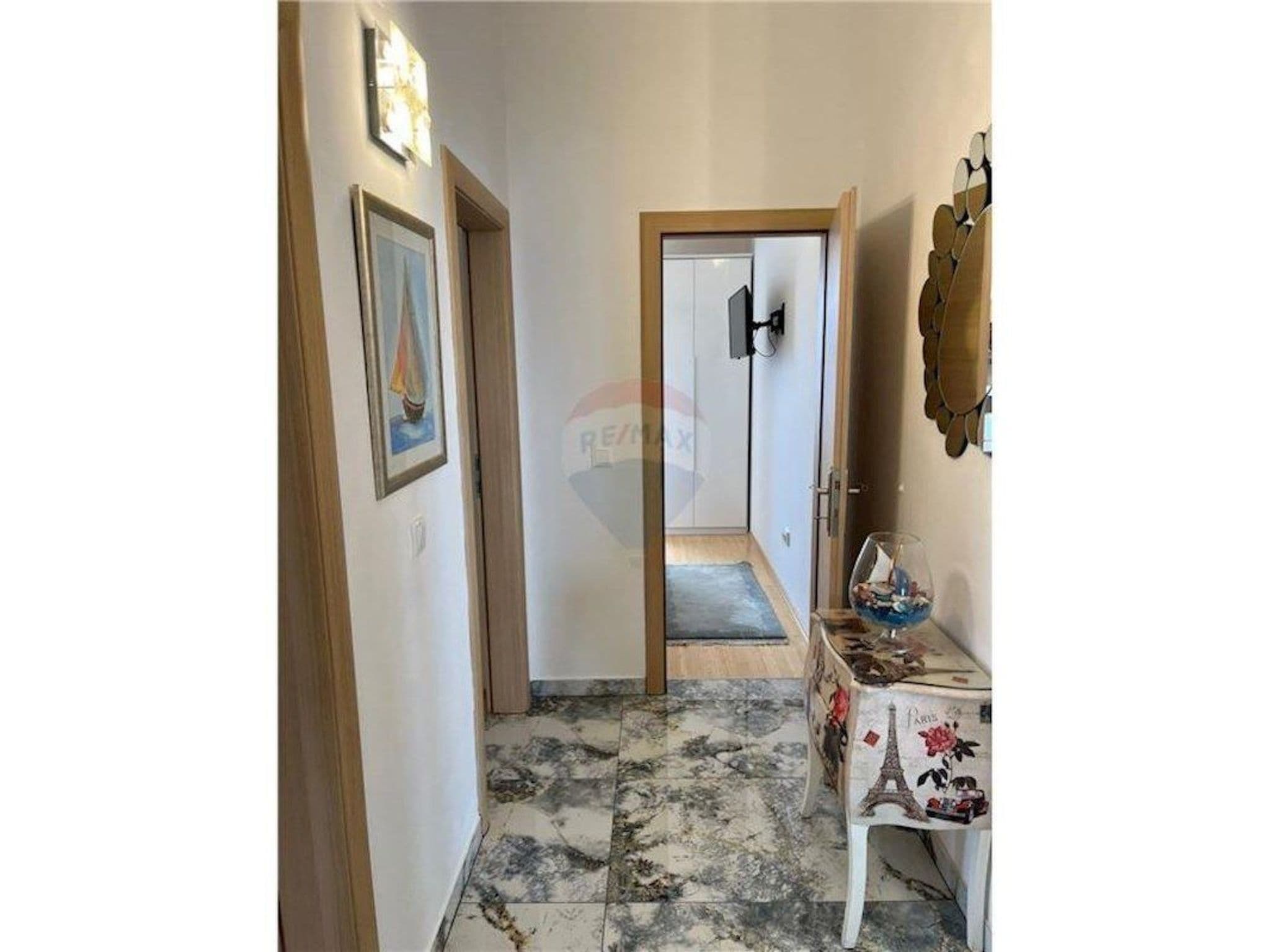Gallery Image 28
