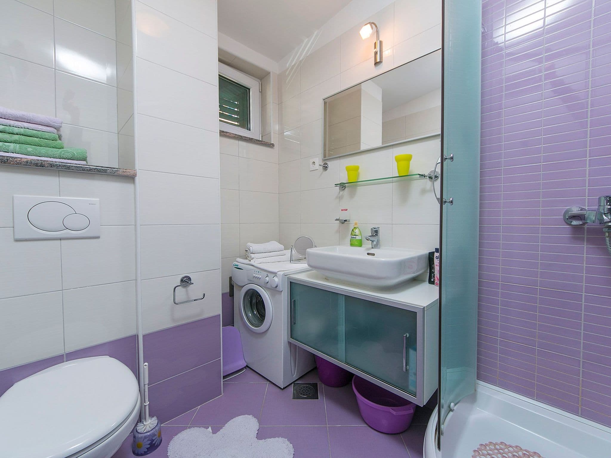 Bathroom / Wellness