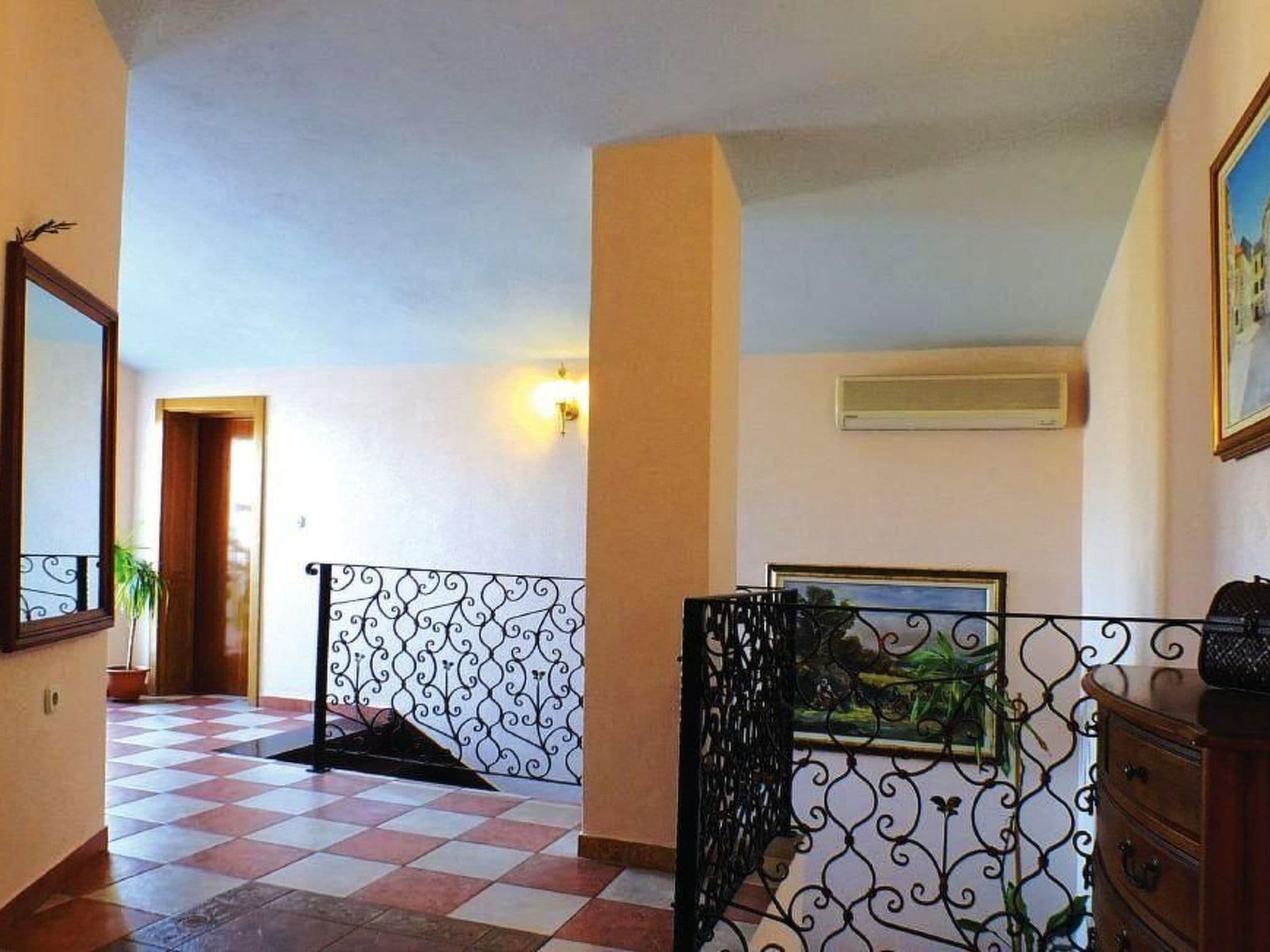 Gallery Image 15