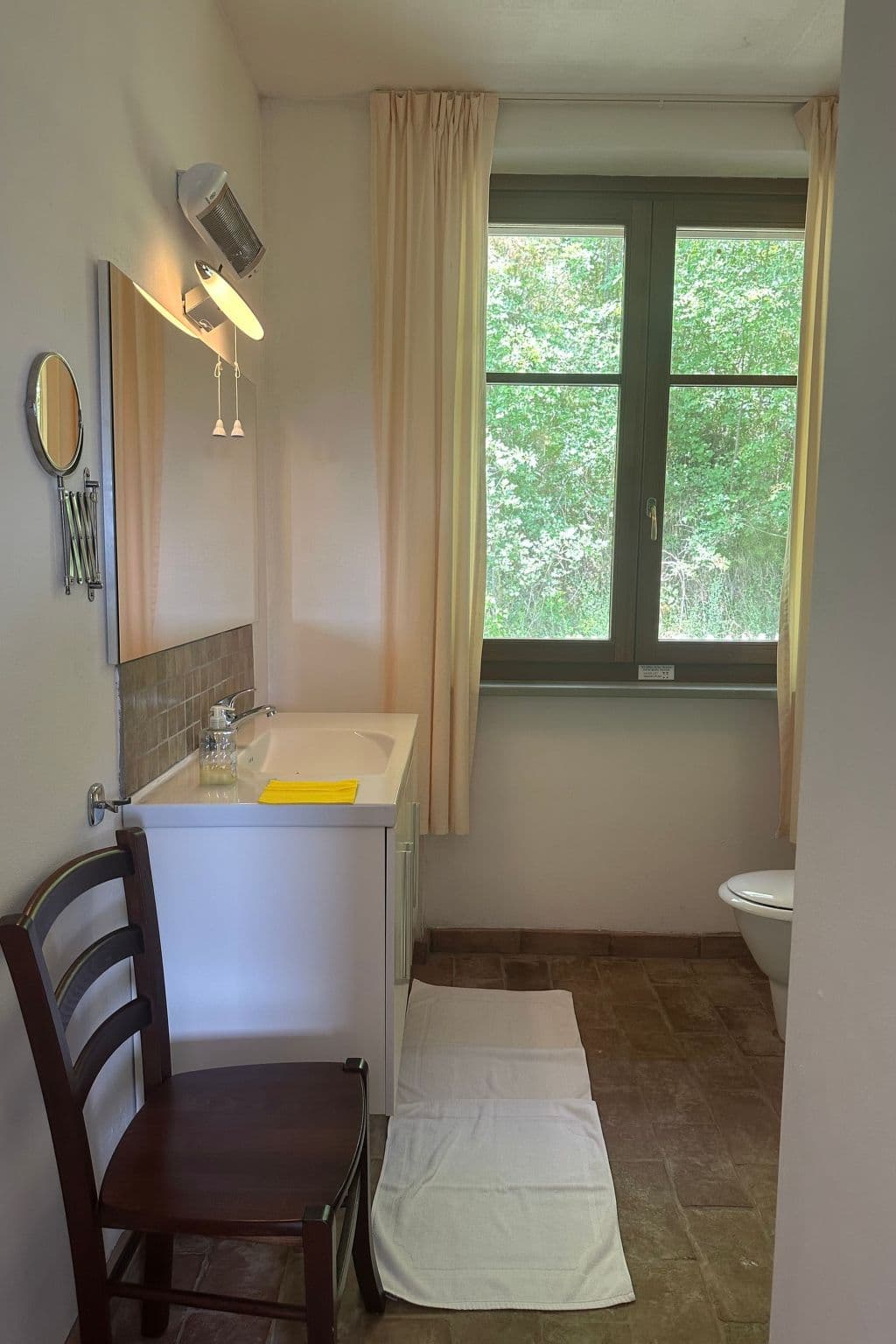 Gallery Image 19
