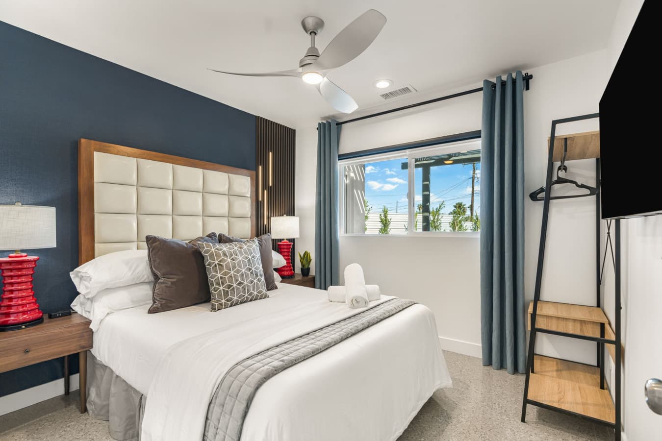1-web-or-mls-567Sunview_001.jpg