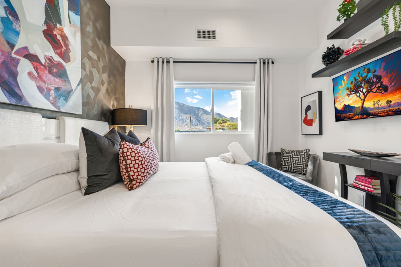 14-web-or-mls-567Sunview_014.jpg